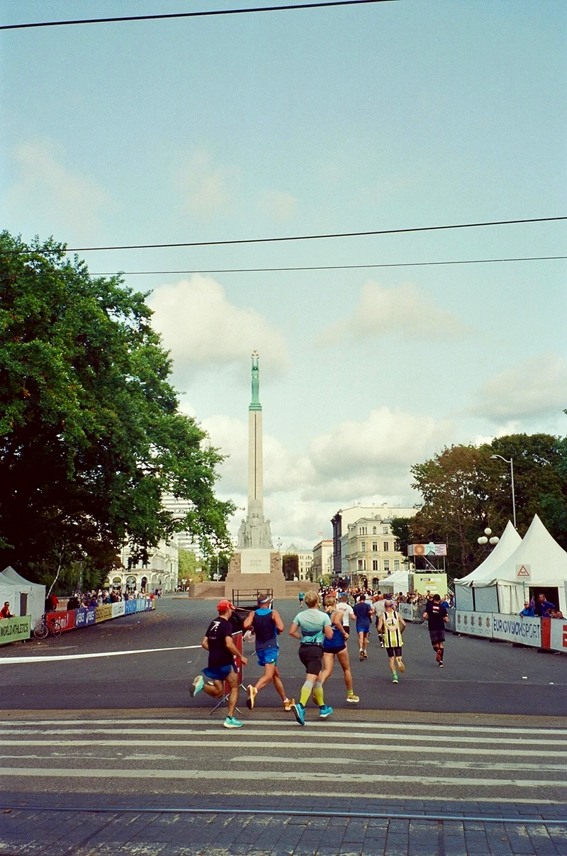 The start of the Riviera Run race. Runners are waiting for the starting signal.