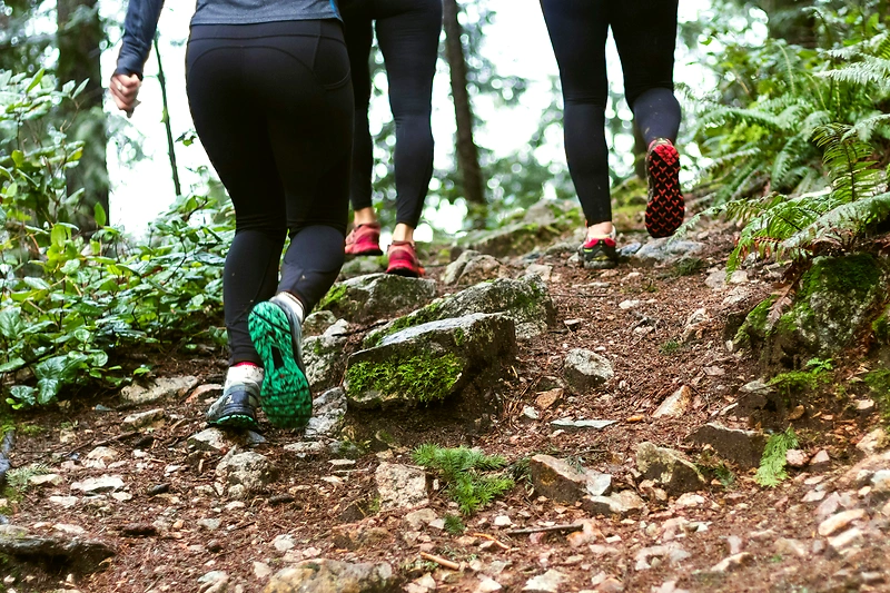 Helsingin maratonjuoksijoita kilpailun aikana.
